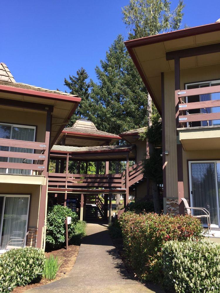 Hilton Garden Inn Wilsonville Portland Exterior photo